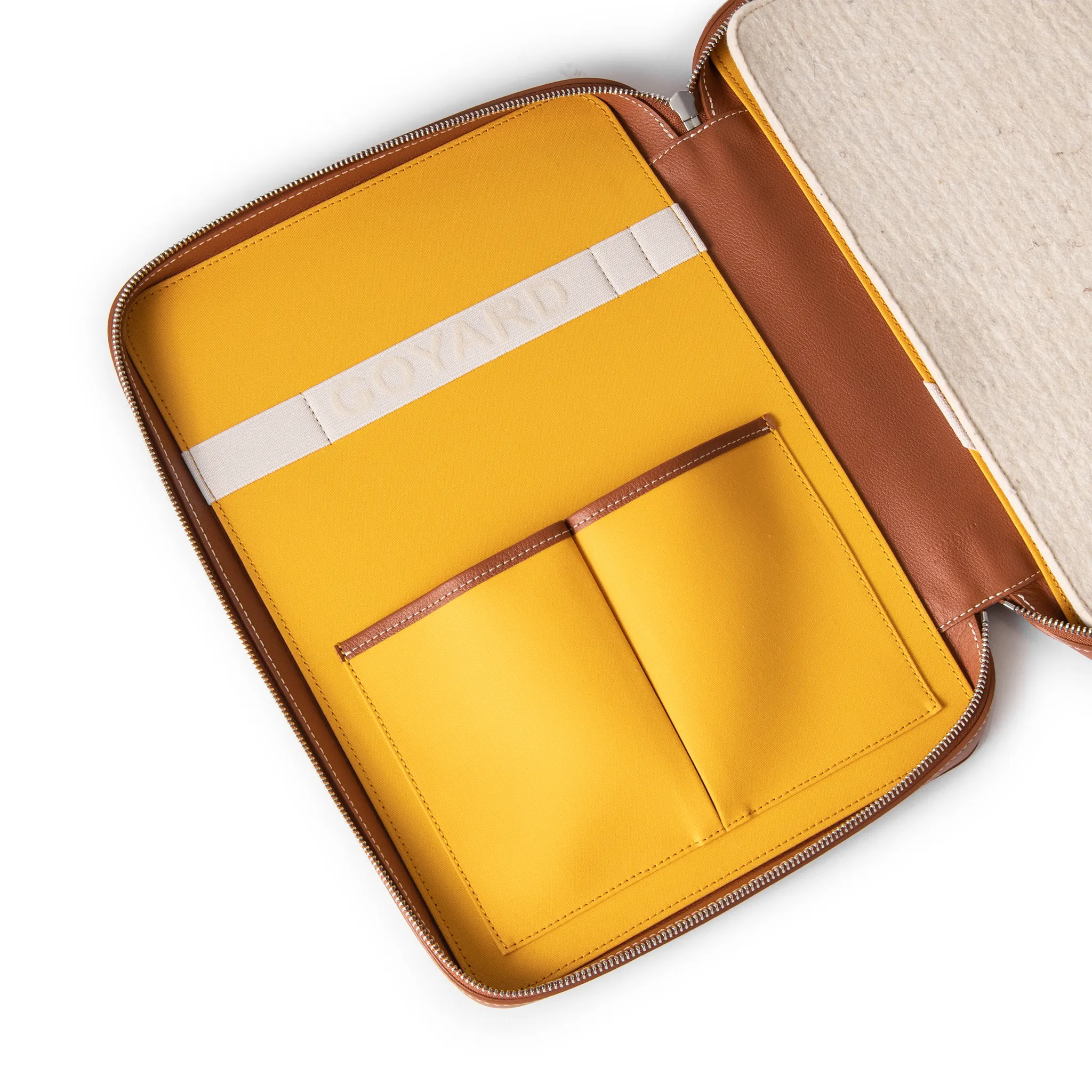 Inside View of Goyard Compagnon Universel A4